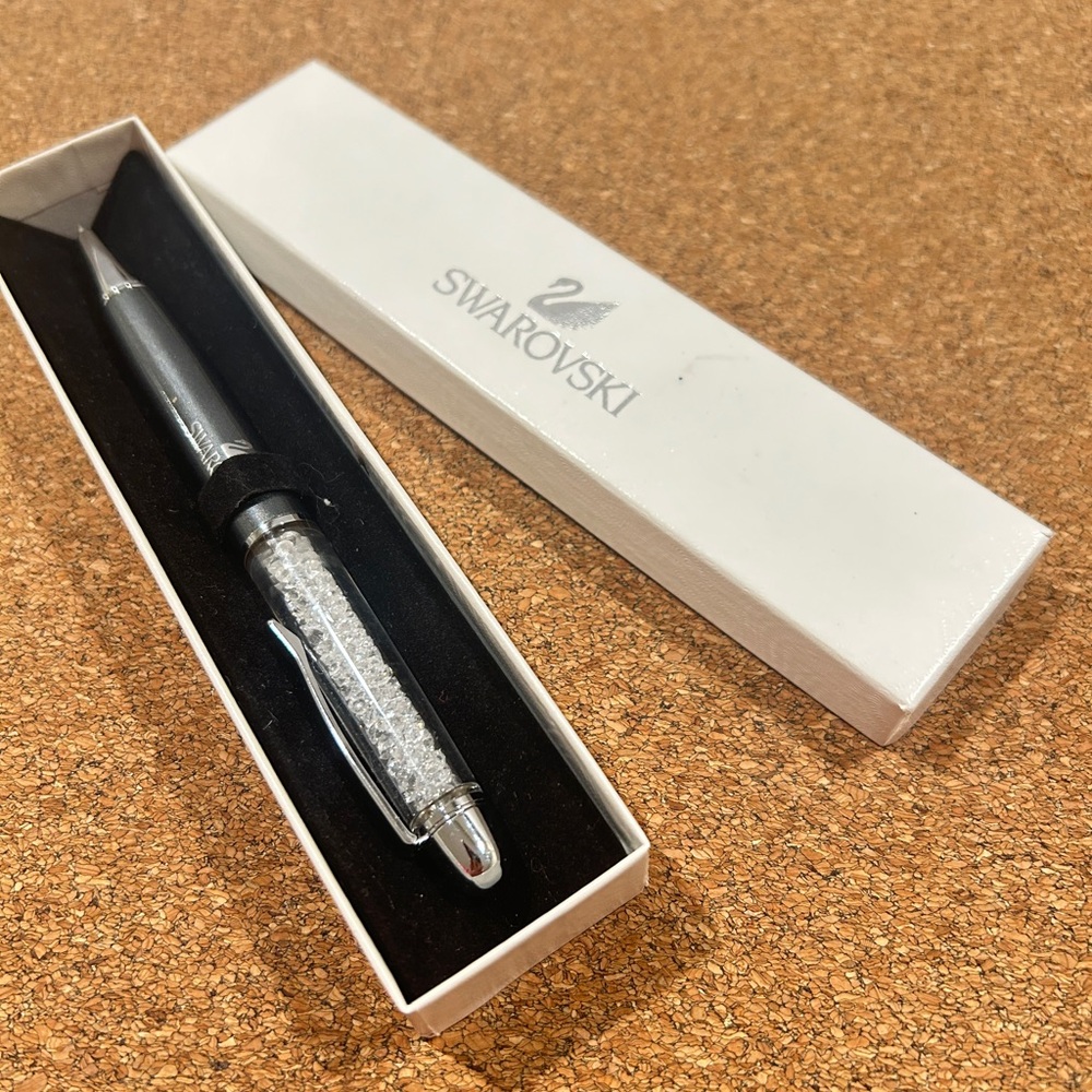 SWAROVSKI  Crystalline Lady Ballpoint. Silver color. New.